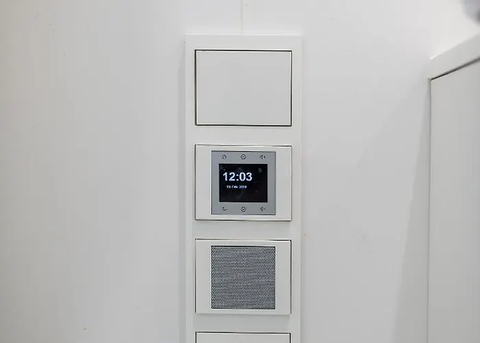 P&o Aleja Krakowska * ワルシャワ