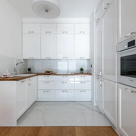 P&o Aleja Krakowska * Varsavia